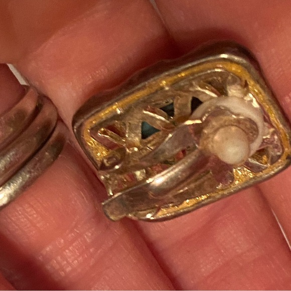 Vintage Womens Blue And Silver Faux Turquoise Retro Clip On Earrings - Picture 6 of 7